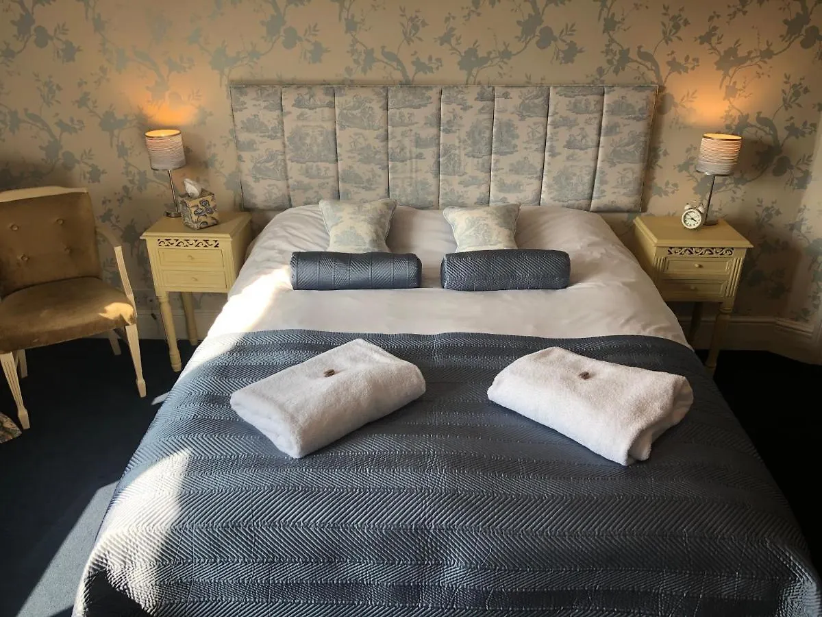 Devonshire House Hotel Bath 4*,