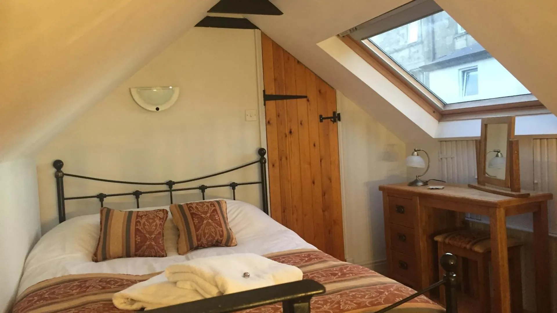 Devonshire House Hotel Bath 4*,  United Kingdom